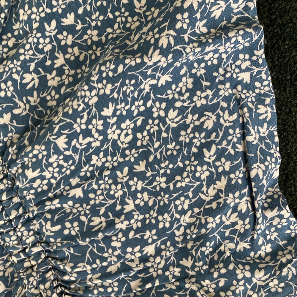 Small top - Picture 2 of 3